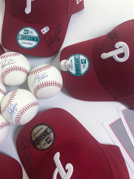 Phillies Autographed Memorabilia Lot w. Ryan Howard