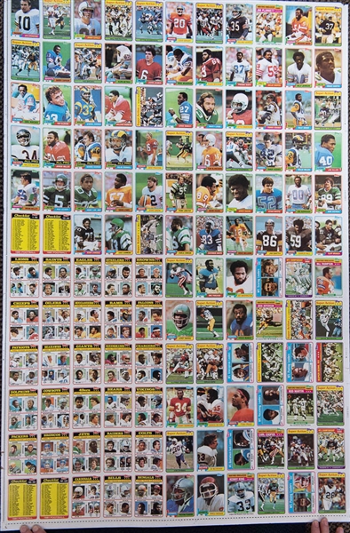 1981 Topps Football 132 Card Uncut Sheet w. 2 - Walter Payton Cards
