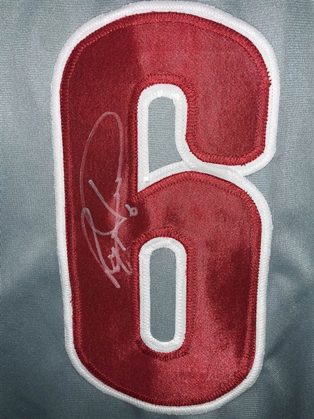 Ryan Howard Signed Philadelphia Phillies Jersey