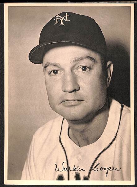 Lot of 18 1950 New York Giants Team Photos w. Leo Durocher