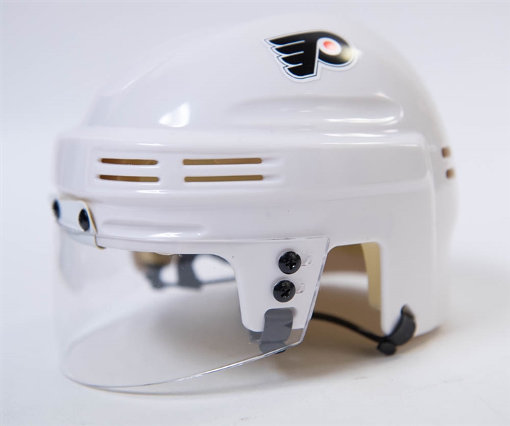 Wayne Simmonds Signed Flyers Mini Helmet - JSA