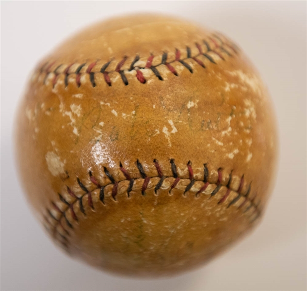 1930 NY Yankees Signed Baseball w. Babe Ruth (on Sweet Spot), Lou Gehrig, Tony Lazzeri, Earl Combs (JSA LOA)