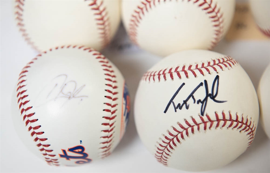 Lot of (12) New York Mets Signed Baseballs w. Mookie Wilson, Howard Johnson, Jeff Francoeur, Sandy Alomar