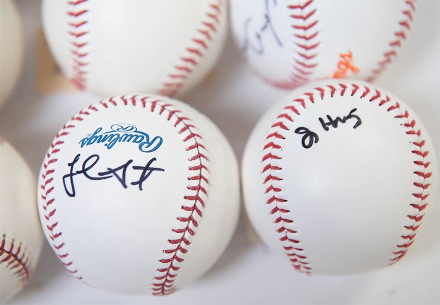 Lot of (12) New York Mets Signed Baseballs w. Mookie Wilson, Howard Johnson, Jeff Francoeur, Sandy Alomar