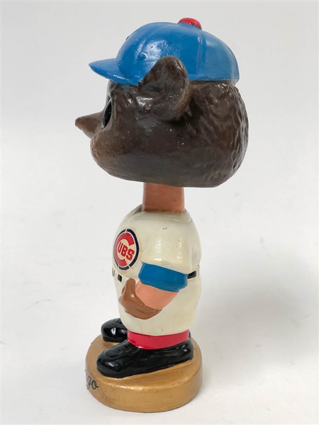 1966-71 Chicago Cubs Mascot Bear Head Bobblehead (Gold Circle Base)