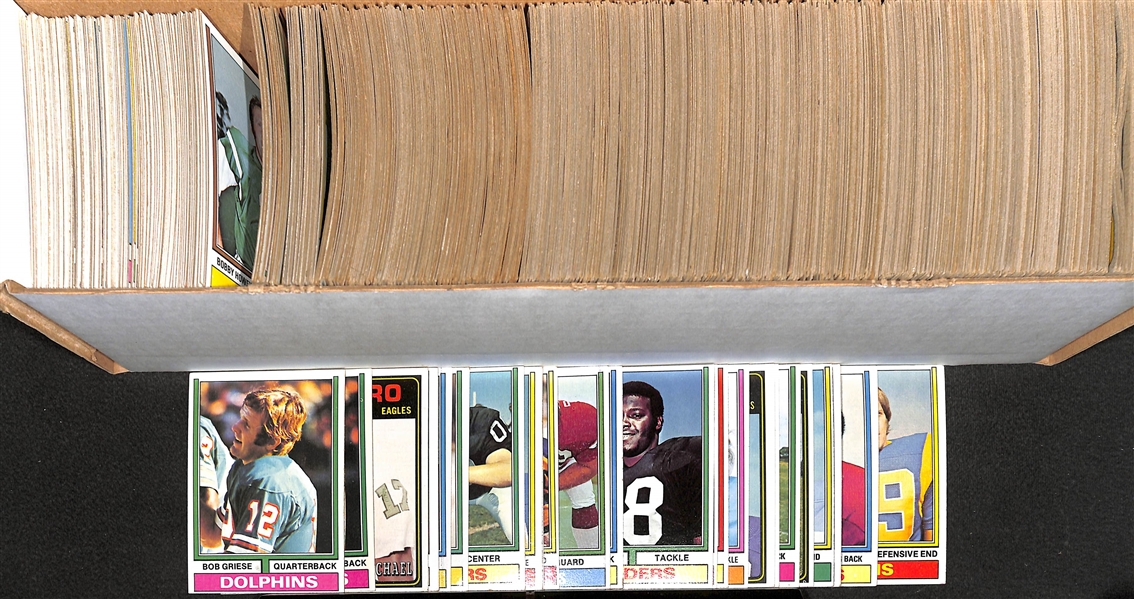 Lot of 700 Assorted 1974 Topps Football Cards w. Bob Griese