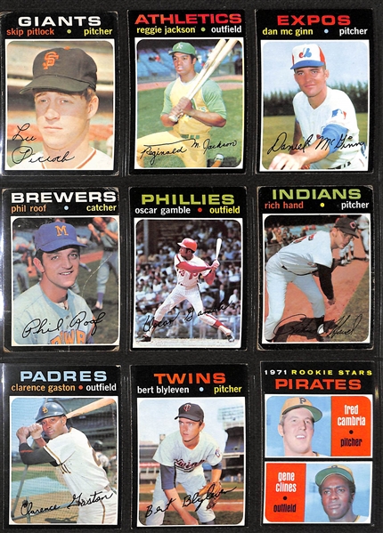 Lot of 700+ Assorted 1971 Topps Baseball Cards w. Thurman Munson