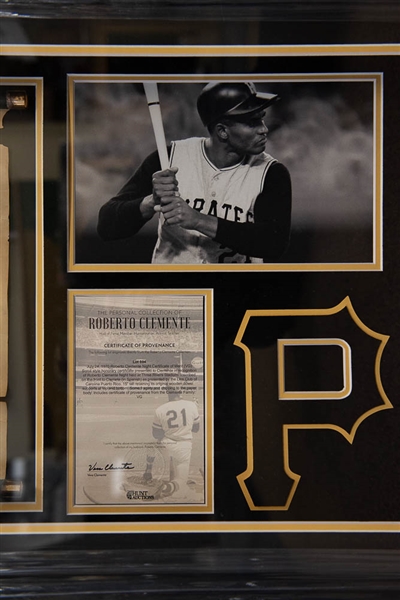 RARE Roberto Clemente Shadowboxed Award Presented to Clemente (Family LOA)