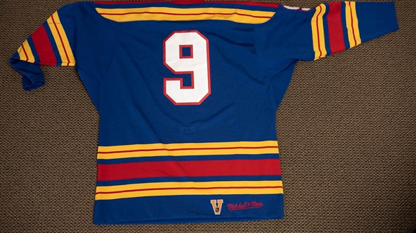 Lot of 9 Assorted Hockey Jerseys w. Gretzky & Lemieux