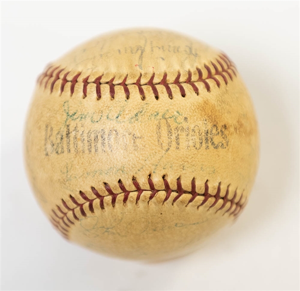 1959-60 Orioles Team-Signed Baseball w/ (24) Autographs Inc. B. Robinson and H. Wilhelm - JSA Auction Letter