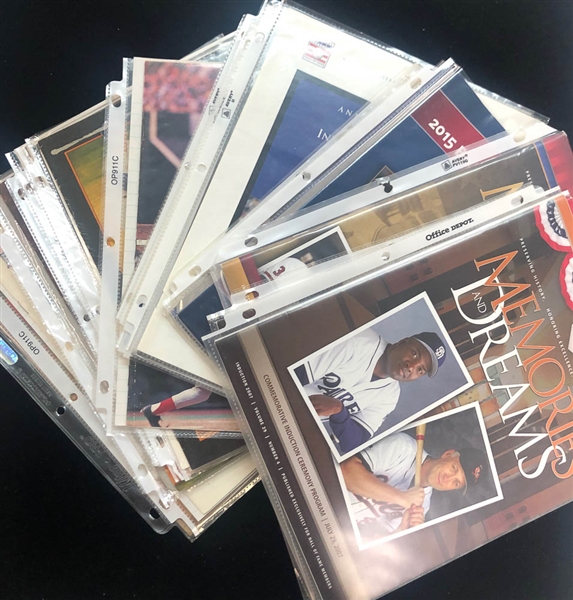 Lot of 21 Baseball Hall Of Fame & Hall Of Fame Museum Progams & Magazines