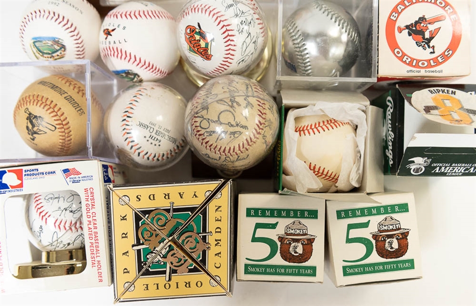 Lot of 18 Orioles Commemorative Baseballs
