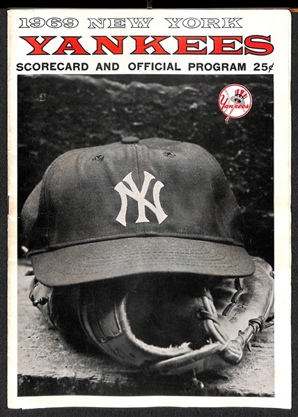 Lot of Yankees Yearbooks & Sports Illustrated Magazines - 1950s-1974