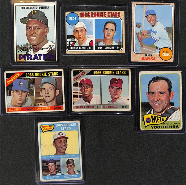 Lot of 500+ Assorted 1964-1968 Topps Baseball Cards w. 1967 Roberto Clemente