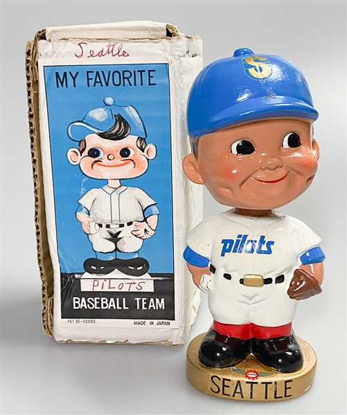 Vintage SCARCE 1968 Seattle Pilots Bobblehead with Bat & Glove - Gold Round Base