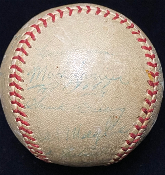 1952 New York Giants Team-Signed Baseball (24 Signatures, Inc. B. Thomson, Wilhelm, Rigney, Jansen, Maglie, H. Thompson, Elliott, D. Williams, Mueller) - PSA/DNA LOA 