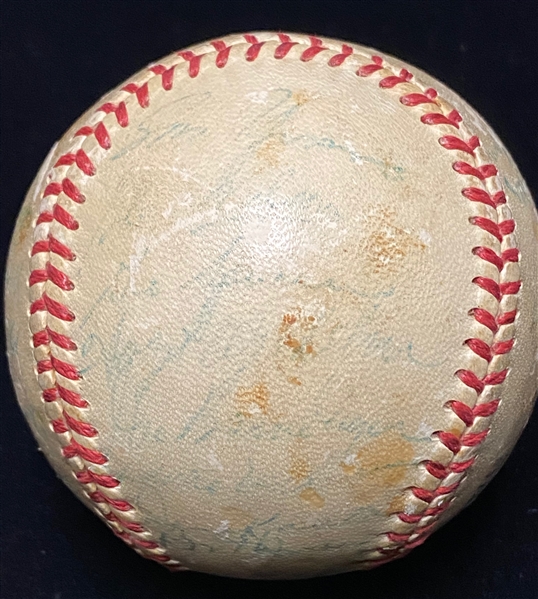 1952 New York Giants Team-Signed Baseball (24 Signatures, Inc. B. Thomson, Wilhelm, Rigney, Jansen, Maglie, H. Thompson, Elliott, D. Williams, Mueller) - PSA/DNA LOA 