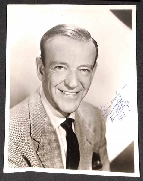 Fred Astaire (d. 1987) Signed Vintage 8x10 Photo - PSA/DNA Letter of Authenticity