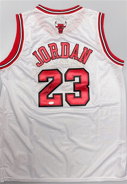 Michael Jordan Signed Chicago Bulls Nike NBA Authentics Jersey - JSA LOA
