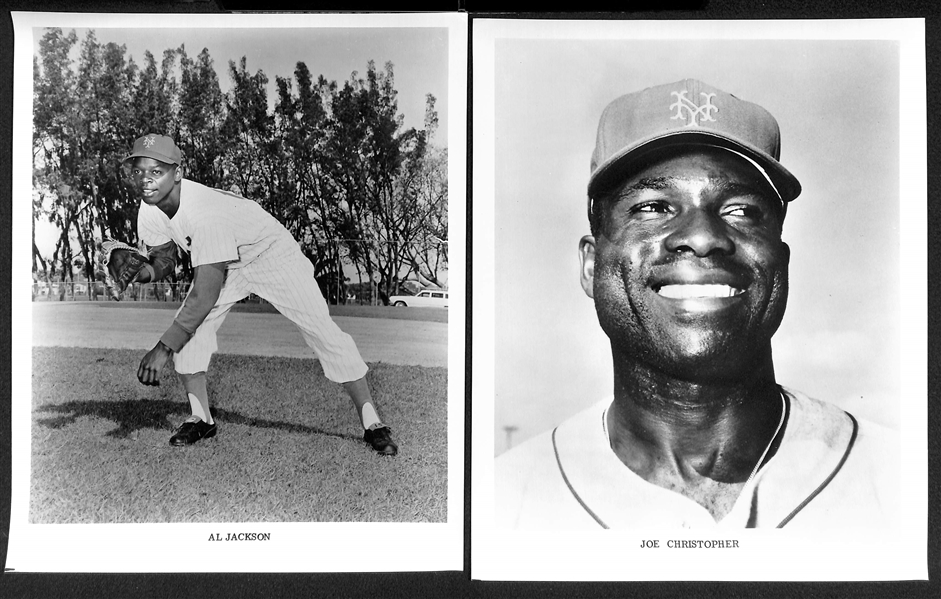 (16) Mets Team Issued Photos (Late 1960s or Early 1970s) w. RARE Nolan Ryan, Tom Seaver, Yogi Berra, Casey Stengel, Warren Spahn