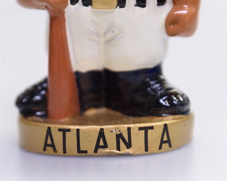 Late 1960s Atlanta Braves Gold Circle Base Braves Mascot Head Chief Nok-A-Homa Bobble Head w. Original Box