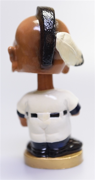 Late 1960s Atlanta Braves Gold Circle Base Braves Mascot Head Chief Nok-A-Homa Bobble Head w. Original Box