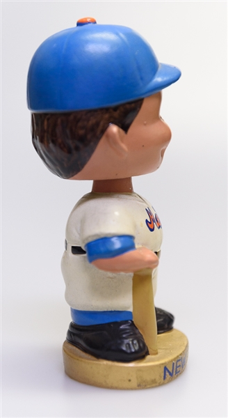 1960s New York Mets Gold Circle Base Boy Head Bobble Head