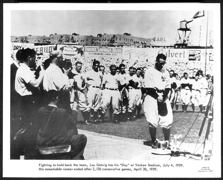 Lot of (6) 1960s Sports Pix Premium Photos w. Gehrig, DiMaggio, Musial, Mays, Gehrig/Cobb, Maris
