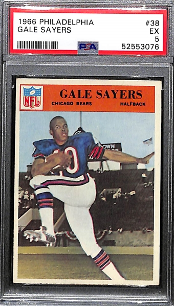 1966 Philadelphia Gale Sayers #38 Rookie Card Graded PSA 5