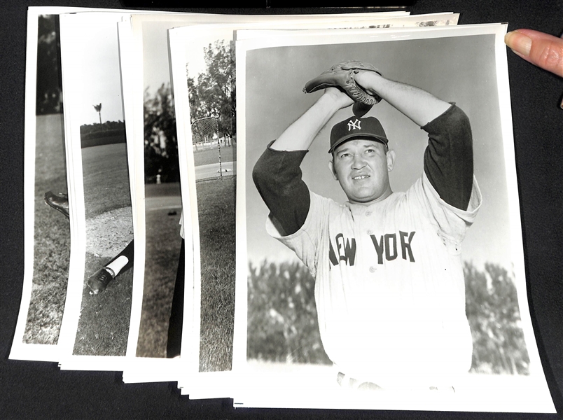 Lot of (18) Vintage Yankees 8x10 Photos (Some Type 1) w. Sain, Richardson, Shantz, Stengel, Reynolds, +