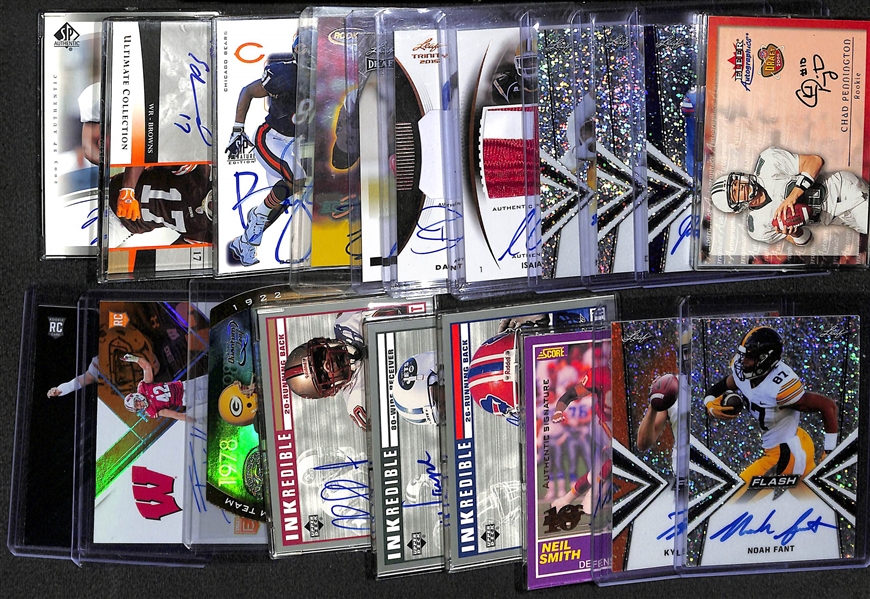 Patrick Mahomes Elite Draft Picks Rookie and Lot of (19) Football Autograph Cards w. T.J. Watt, James Lofton & Noah Fant