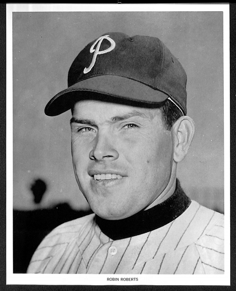 (10) Phillies, (10) White Sox & (10) Angels Early 1960s Team-Issued Player Souvenir 8x10 Photos w. Roberts, Fox, Aparicio