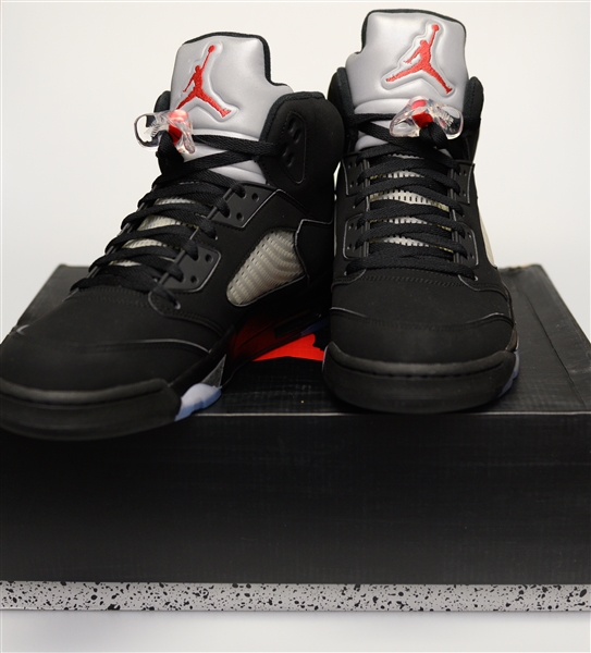 2016 Nike Air Jordan 5 Retro Metallic - Size 13 (Jordan's Actual Size)