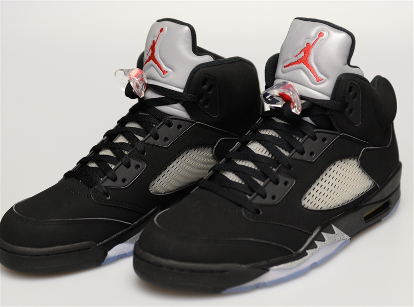 2016 Nike Air Jordan 5 Retro Metallic - Size 13 (Jordan's Actual Size)