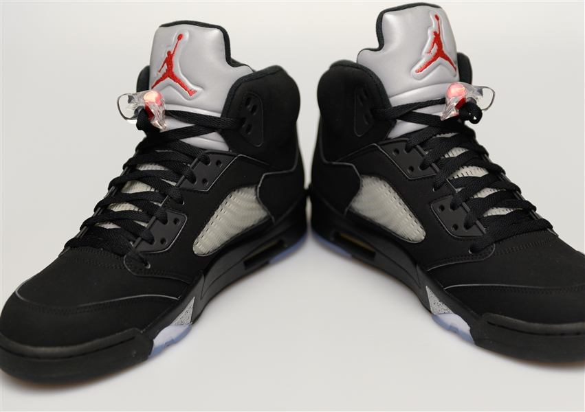 2016 Nike Air Jordan 5 Retro Metallic - Size 13 (Jordan's Actual Size)