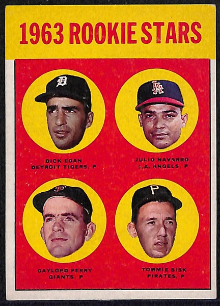 (10) Vintage Baseball Stars lot including 1963 Gaylord Perry Rookie, (2) 1963 Bob Gibson, 1967 Roger Maris