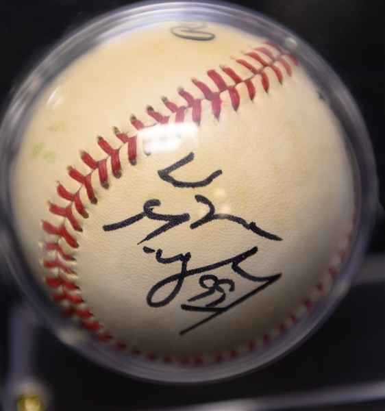 Wayne Gretzky Signed Official NL Baseball w. 1984 OPC Card (JSA Auction Letter)