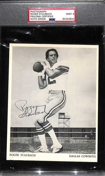 Autograph Lot - (2) Lloyd Waner (Yellow HOF Plaque & Index Card) and Roger Staubach 5 x 6.5 Souvenir Photo - All PSA/DNA Encased w. 9 or 10 Auto Grades