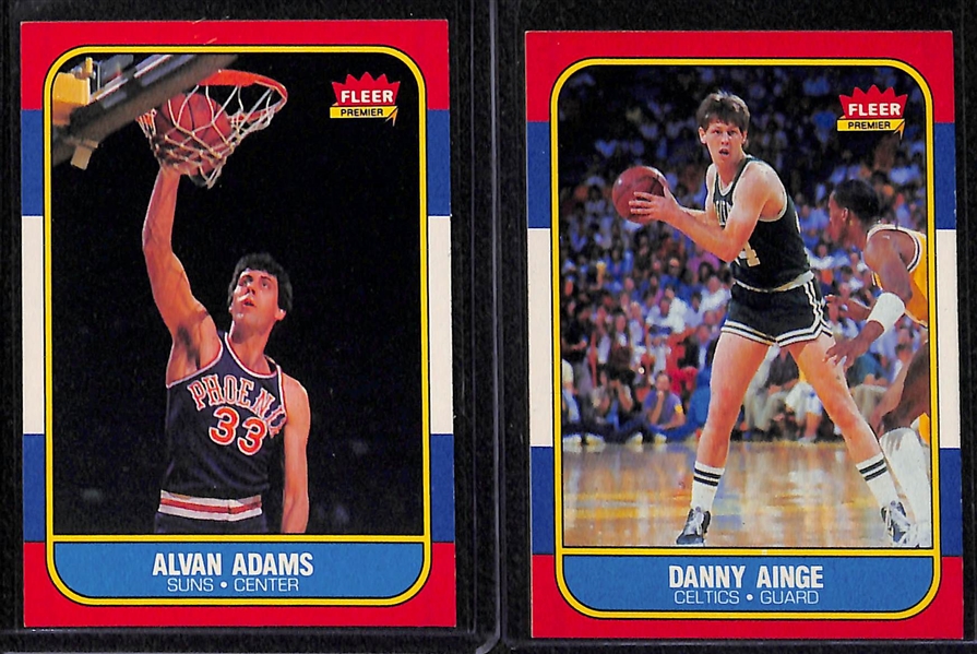 Lot of (34) 1986 Fleer Basketball Cards Including Chris Mullin Rookie