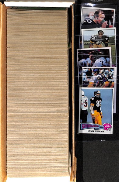 1975 Topps Football Complete Set Featuring Dan Fouts, Lynn Swann Rookies