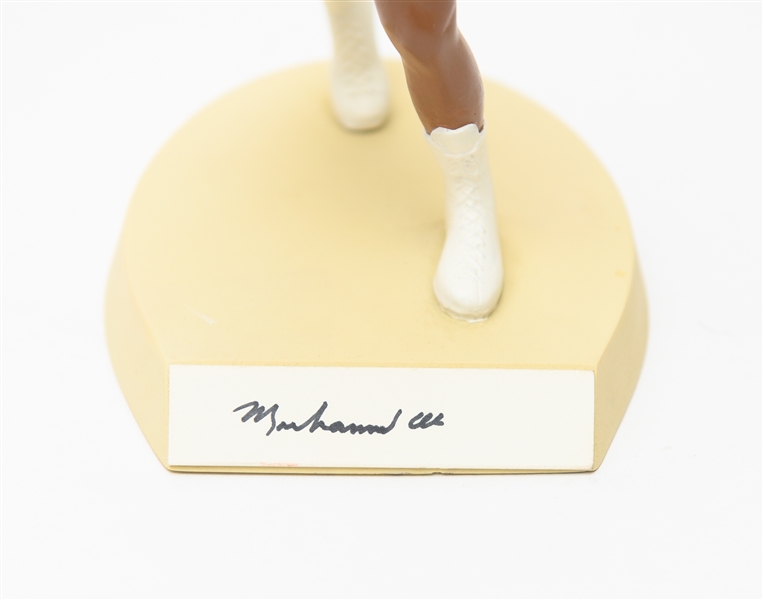 Muhammad Ali The Greatest Special Edition Autographed Salvino Figurine #d to 400 w/ Salvino COA