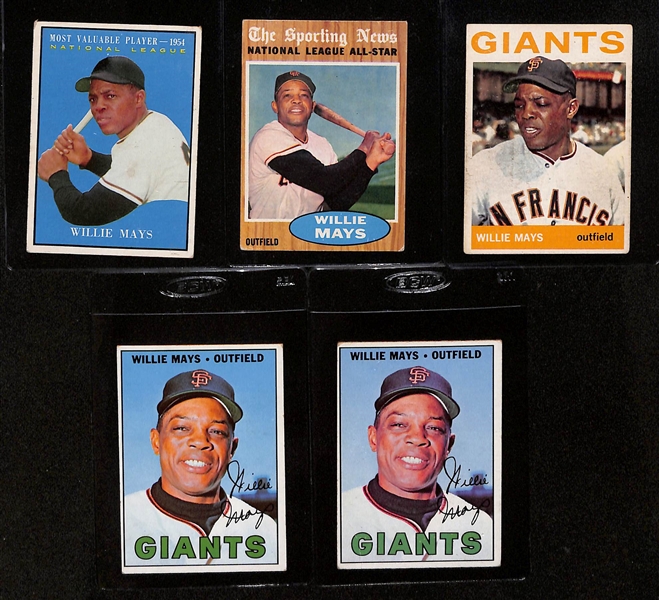 Lot of (21) 1960s and 70s Willie Mays Topps Baseball Cards