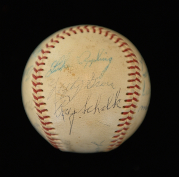 Official NL W. Giles Baseball Signed By Pie Traynor, C. Gehringer, L. Waner, Stengel, S. Rice, M. Carey, Ruffing, Grove, Schalk, Roush, L. Appling, Covaleski, B. Terry (JSA LOA) 