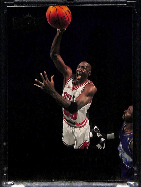 2004-05 Ultimate Collection Michael Jordan #d /750, 1997-98 UD3 Die Cut and 1997-98 Metal Universe # 23