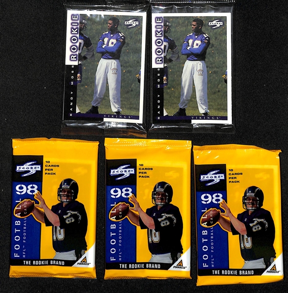 Lot of (30+) 1998 Randy Moss Rookie Cards + 5 Unopened 1998 Score Unopened Packs w. Moss On Top