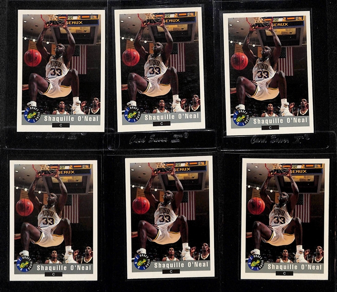 Lot of (30+) 1992-93 Shaquille O'Neal Rookies Cards w. (1) Topps Gold, (5) Topps and More