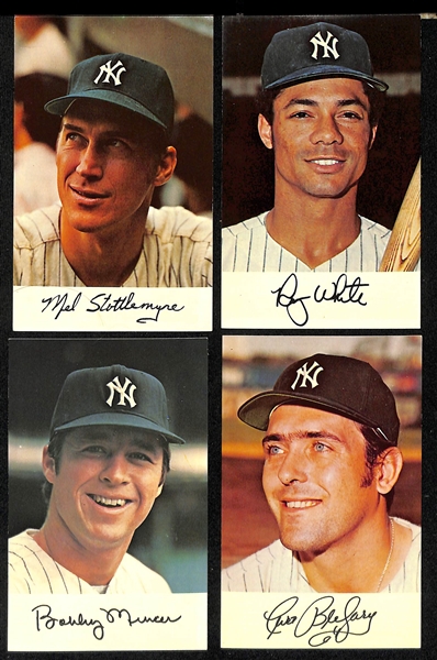 (12) 1971 Dexter Press New York Yankees Photo Cards w. Mickey Mantle and Thurman Munson