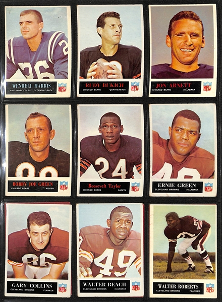 Lot of (200) 1965/1966/1967 Philadelphia Football Cards w. 1965 Bob Lilly