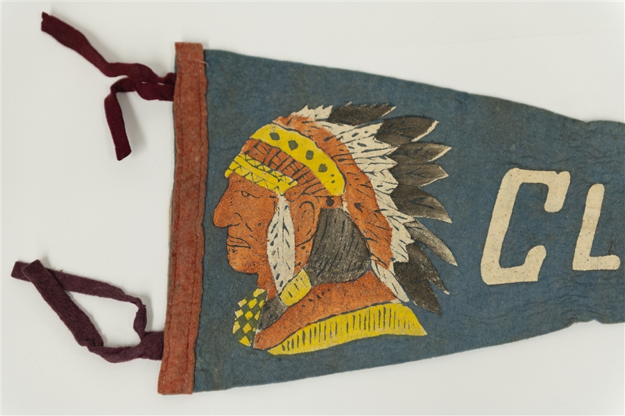 1940s Saunders Novelty Co. Felt Cleveland Pennant w. Indian Image