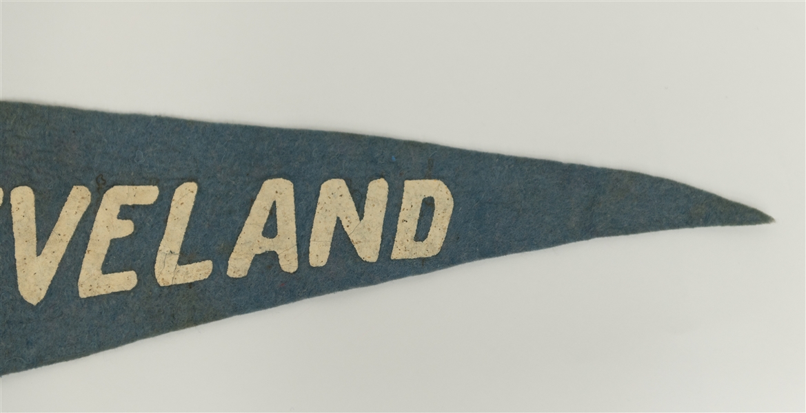 1940s Saunders Novelty Co. Felt Cleveland Pennant w. Indian Image